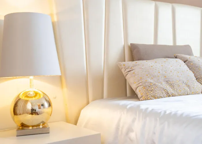 米尼里亚斯农家乐 公寓 *